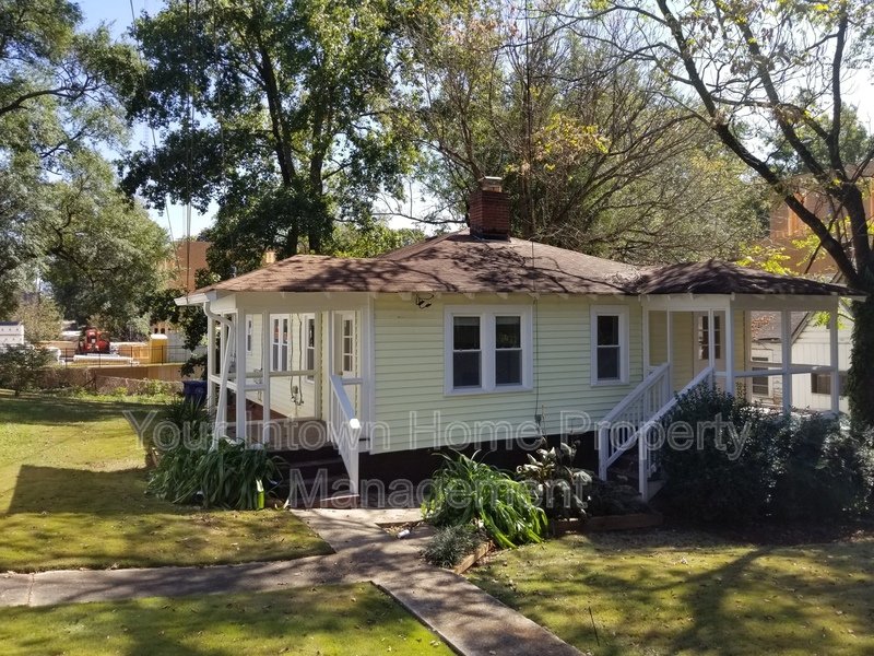 RARE FIND-Screen Porch-Steps to MARTA-Perfect Location property image