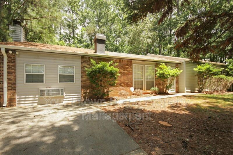 4 Bedroom Rental – 4454 Blackbirch Lane, Decatur, GA, 30034