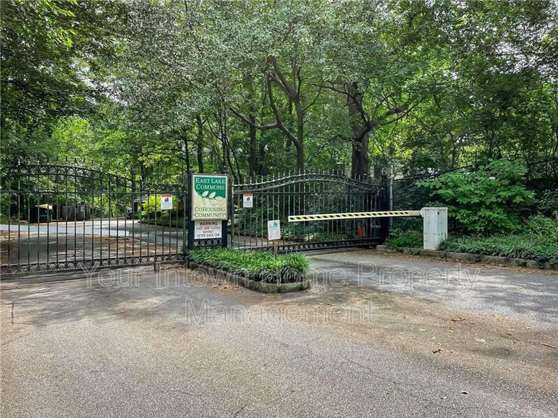 1 Bedroom Rental – 105 B Dancing Fox Rd, Decatur, GA, 30032