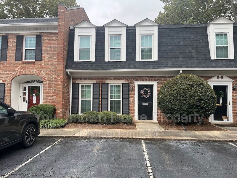 2 Bedroom Rental – 6 Palace Green, Atlanta, GA, 30318