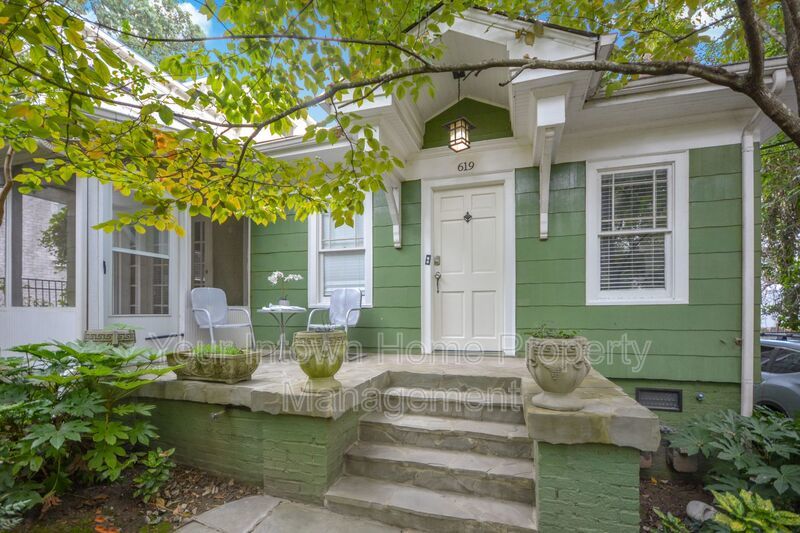3 Bedroom Rental – 619 Cooledge Ave NE, Atlanta, GA, 30306